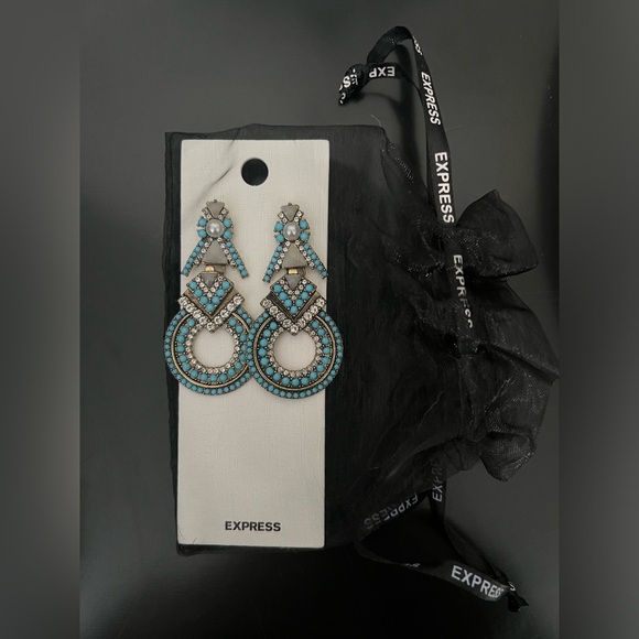 New Express Statement Earrings With Rhinestone & Pearl Embellishments - Picture 3 of 3